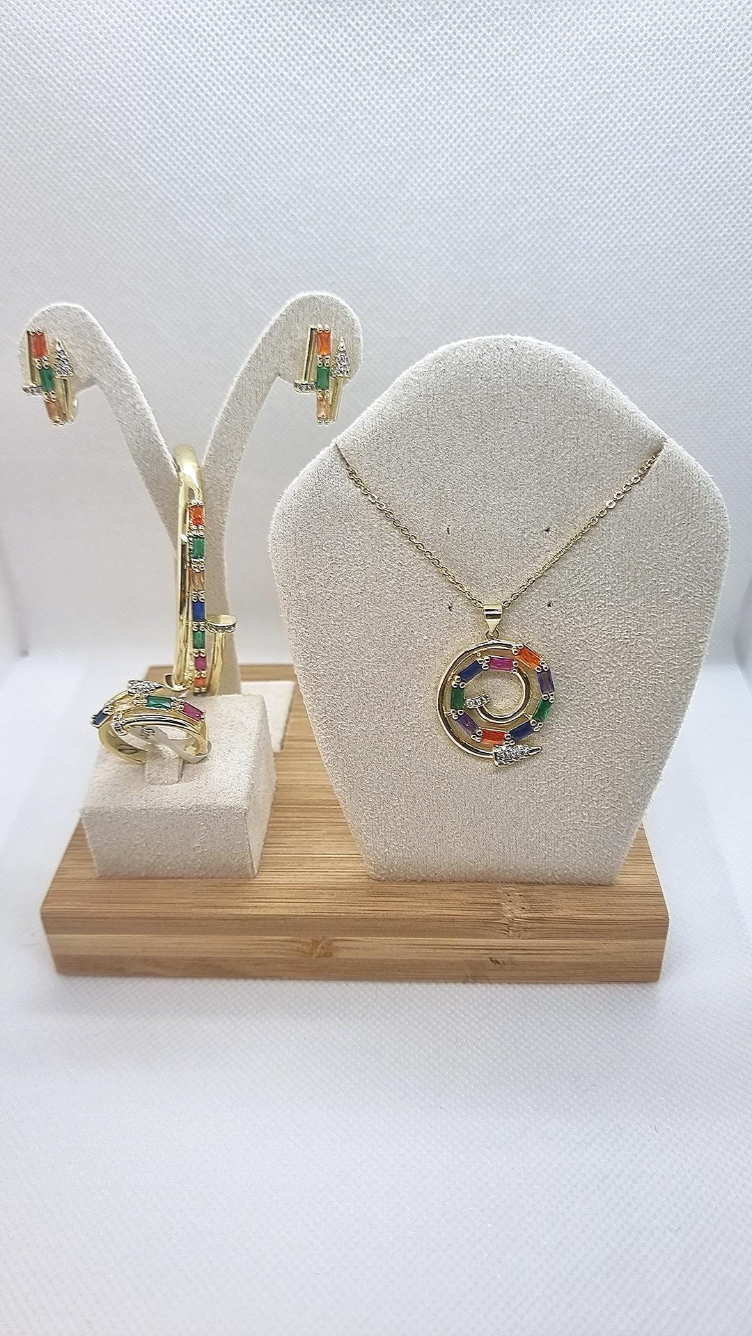 Ensemble clou cristal coloré