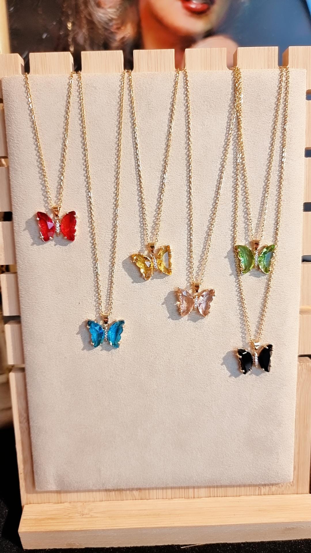 Collier Papillon junior