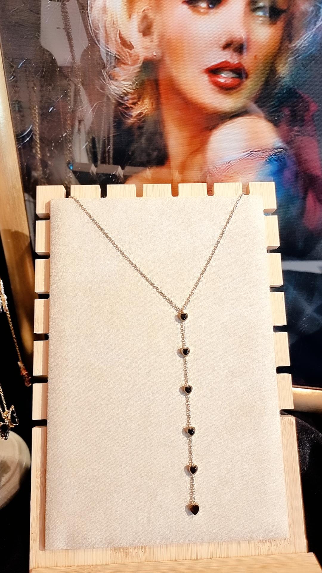 Collier coeur profond