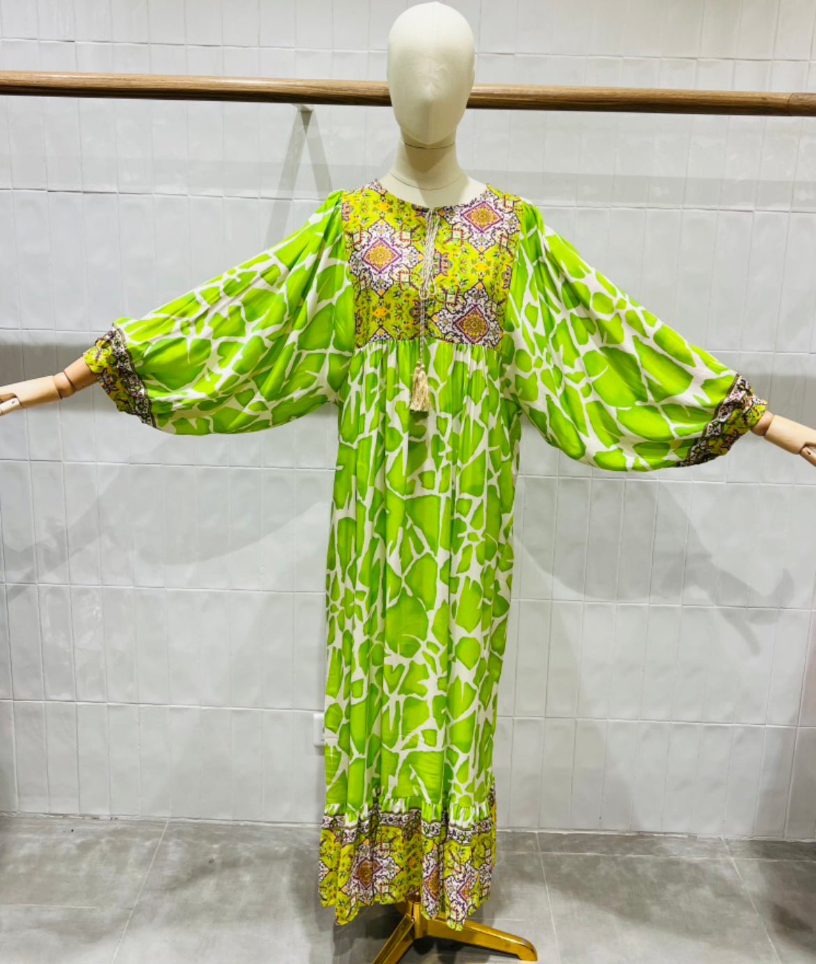 Robe Lady