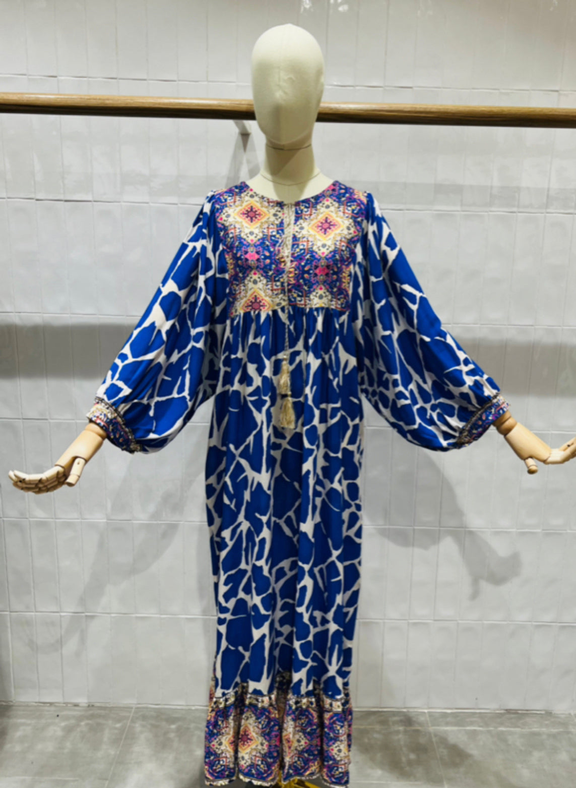 Robe Lady